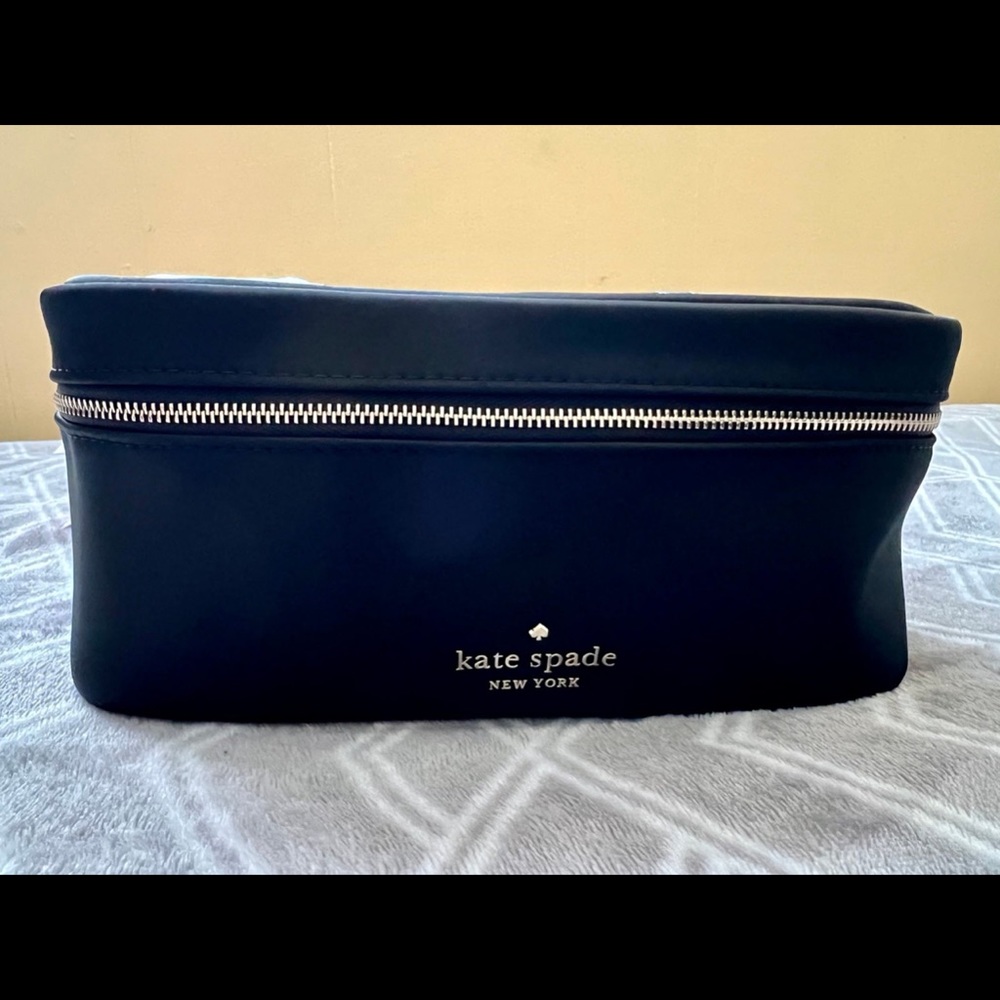 Kate Spade Chelsea Travel Cosmetic in Black # WLR00617 NWT